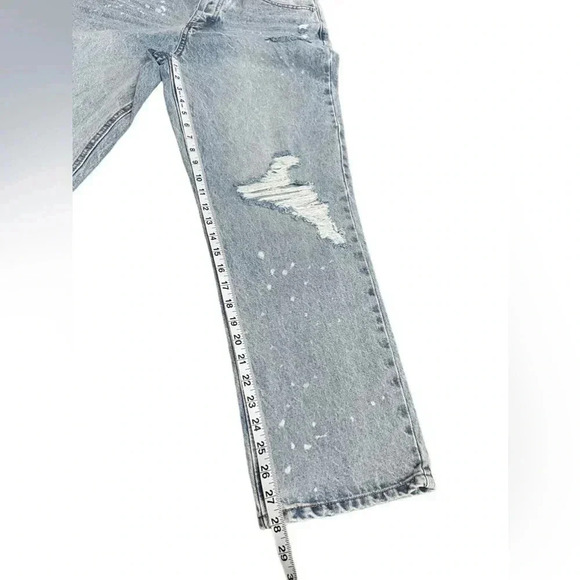 No Bounderies Super High Rise Straight Relaxed Distressed Button Fly Mom Jeans - Picture 10 of 13